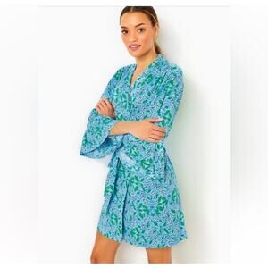 LILLY PULITZER Sherona Knit Jersey Robe in Bon Bon Blue Leapin' Leopards, XXS/XS